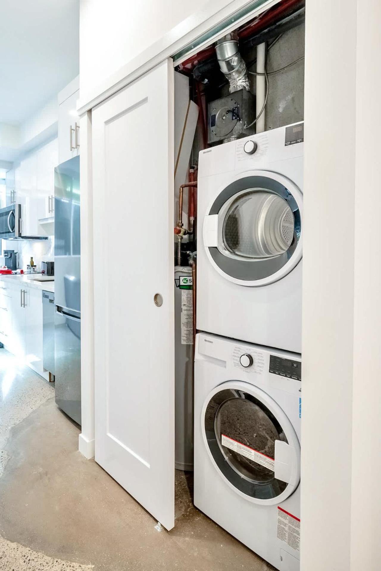 Spacious 2Br Apartment - Regent Park Near Downtown トロント エクステリア 写真